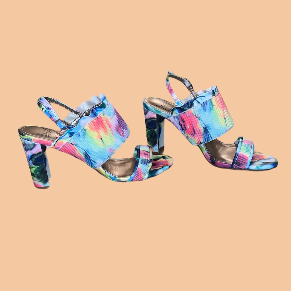 Floral heel